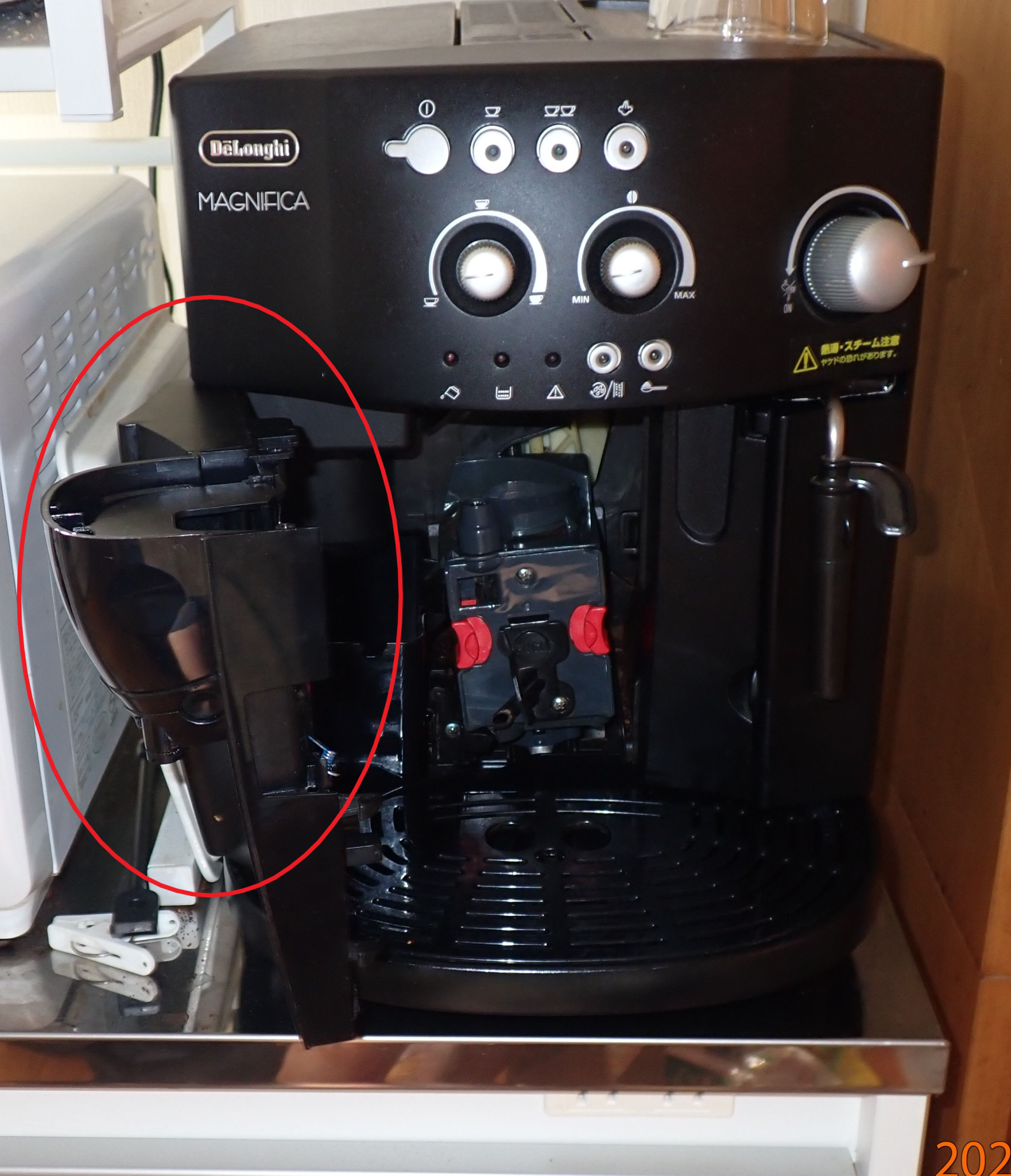 デロンギ 全自動コーヒーマシン ESAM1000SJ やや難あり - エスプレッソ 